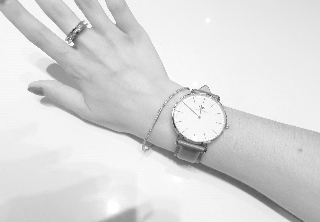 Daniel Wellington, anell or blanc i diamnats i riviera de diamants